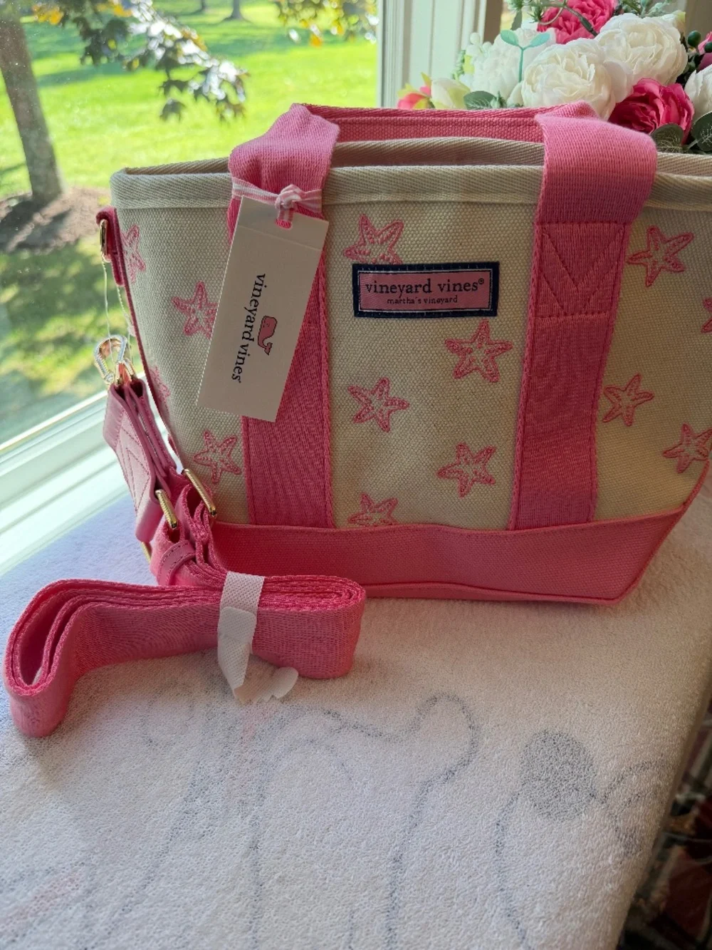 NWT Vineyard Vines Mini Embroidered Heritage Tote in Bahama Breeze